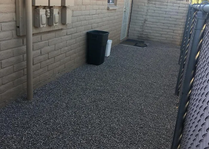 Tranquil, Conveniently Located 2 Bedroom * Tucson